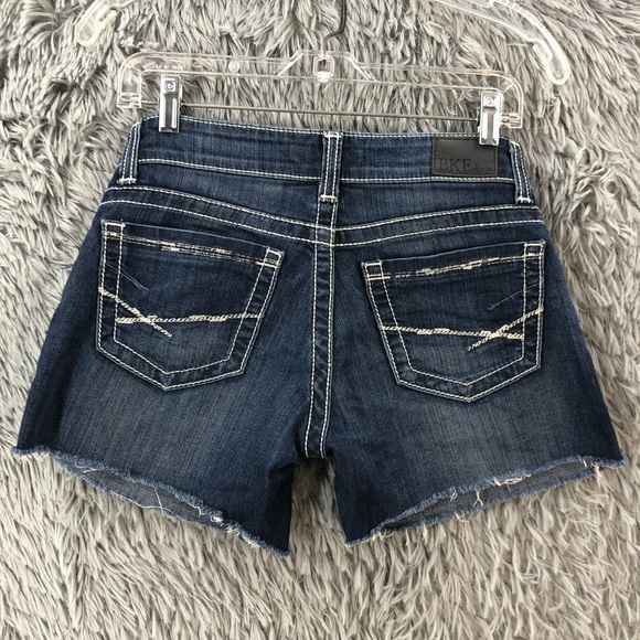 BKE Buckle Shorts Stella 25R Cutoff Denim Whiskered Medium Wash Summer - Picture 1 of 10